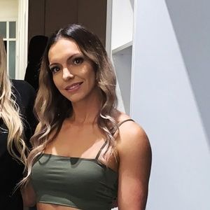 Meet your Posher, Rhial